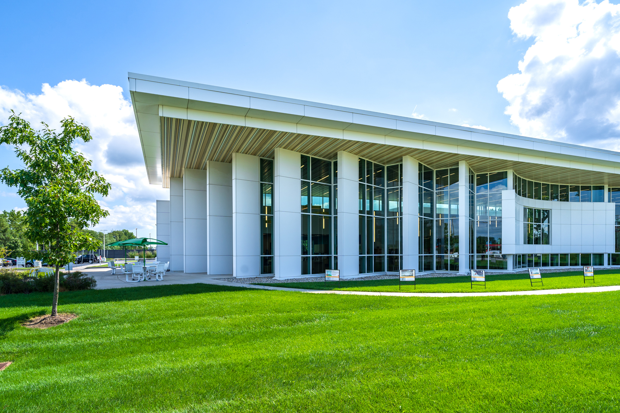 Image for the Point of Interest King Road Branch Library